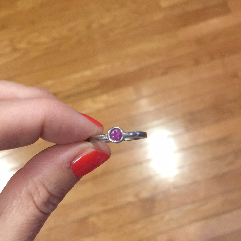One pink sapphire ring in sterling silver.